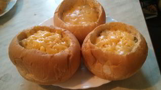 Рецепт Жульена с курицей в булочках