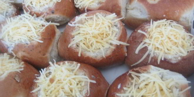 Рецепт жюльена с курицей и грибами в булочке